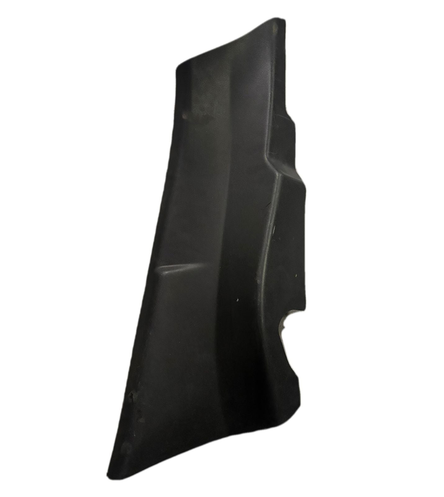 MOLDURA DE PILAR TRASERO V40 RH 3130530 - PCR AUTOMOTRIZ