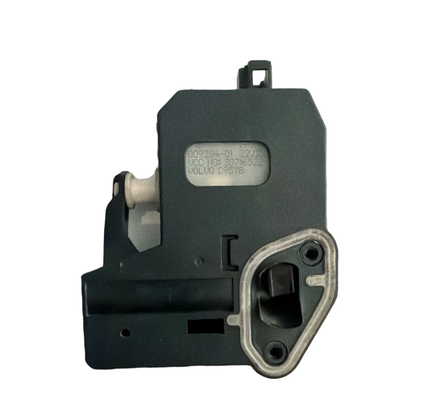 CHAPA DE LA PUERTA DEL DEPOSITO DE COMBUSTIBLE 30716522 - PCR AUTOMOTRIZ