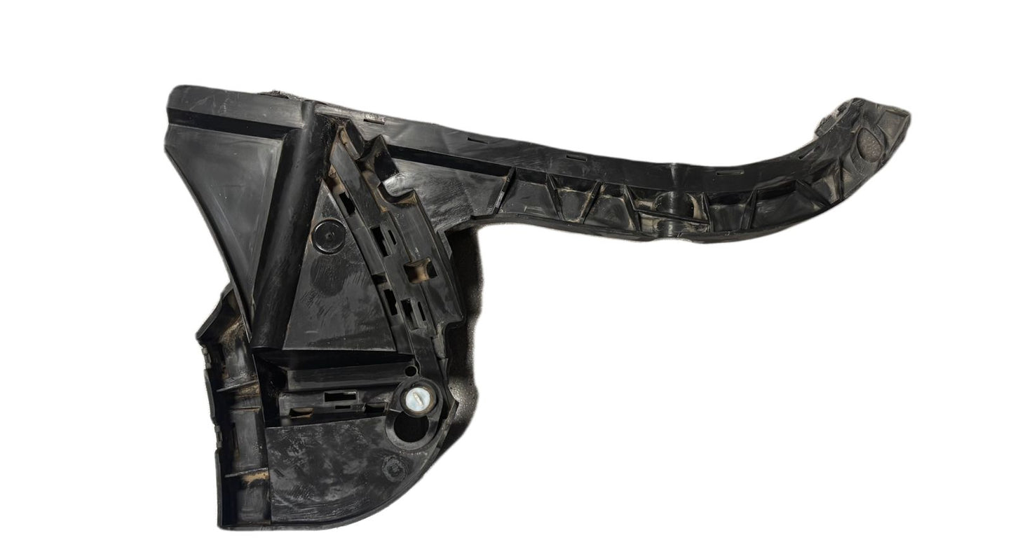 SOPORTE DE PARACHOQUES XC70 RH TRASERO 30678704 - PCR AUTOMOTRIZ