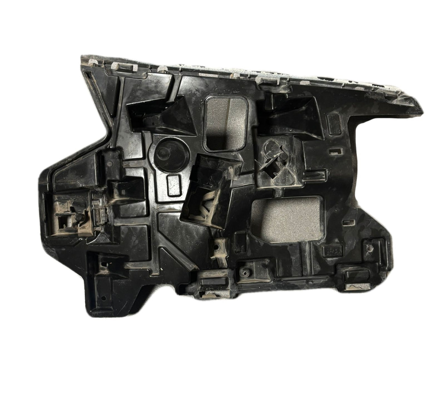 SOPORTE DE PARACHOQUES V40 RH DELANTERO 31283741 - PCR AUTOMOTRIZ