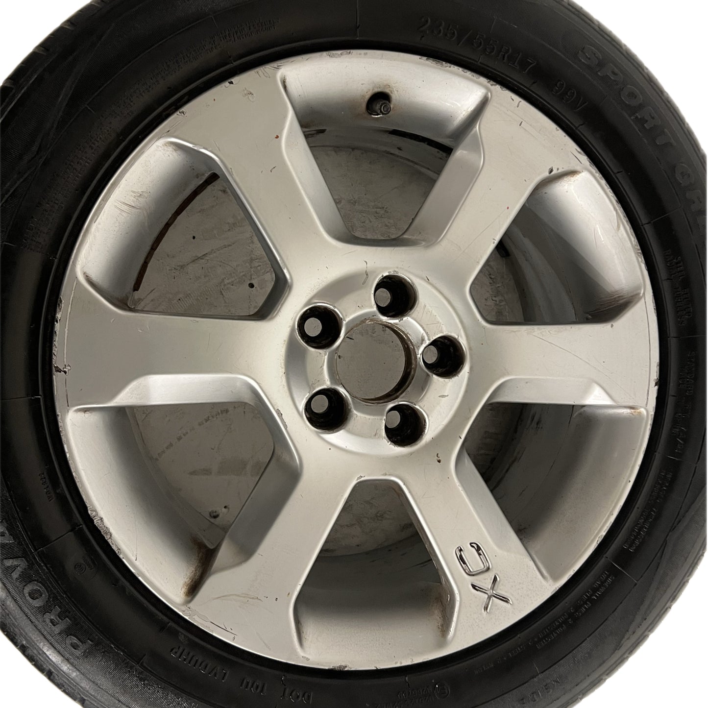 LLANTA VOLVO ARO 17. 30714025