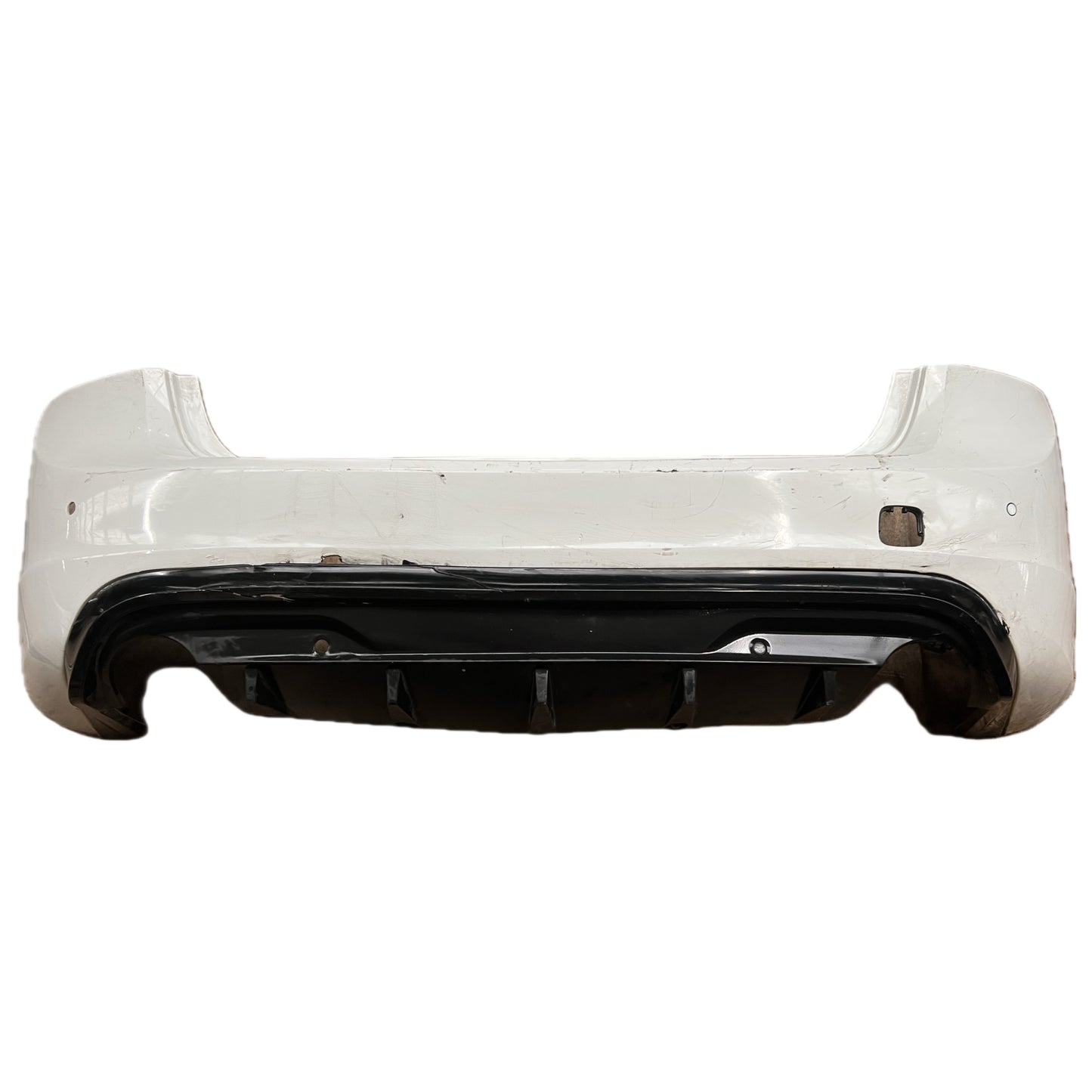 PARACHOQUE VOLVO TRASERO 30795028 blanco