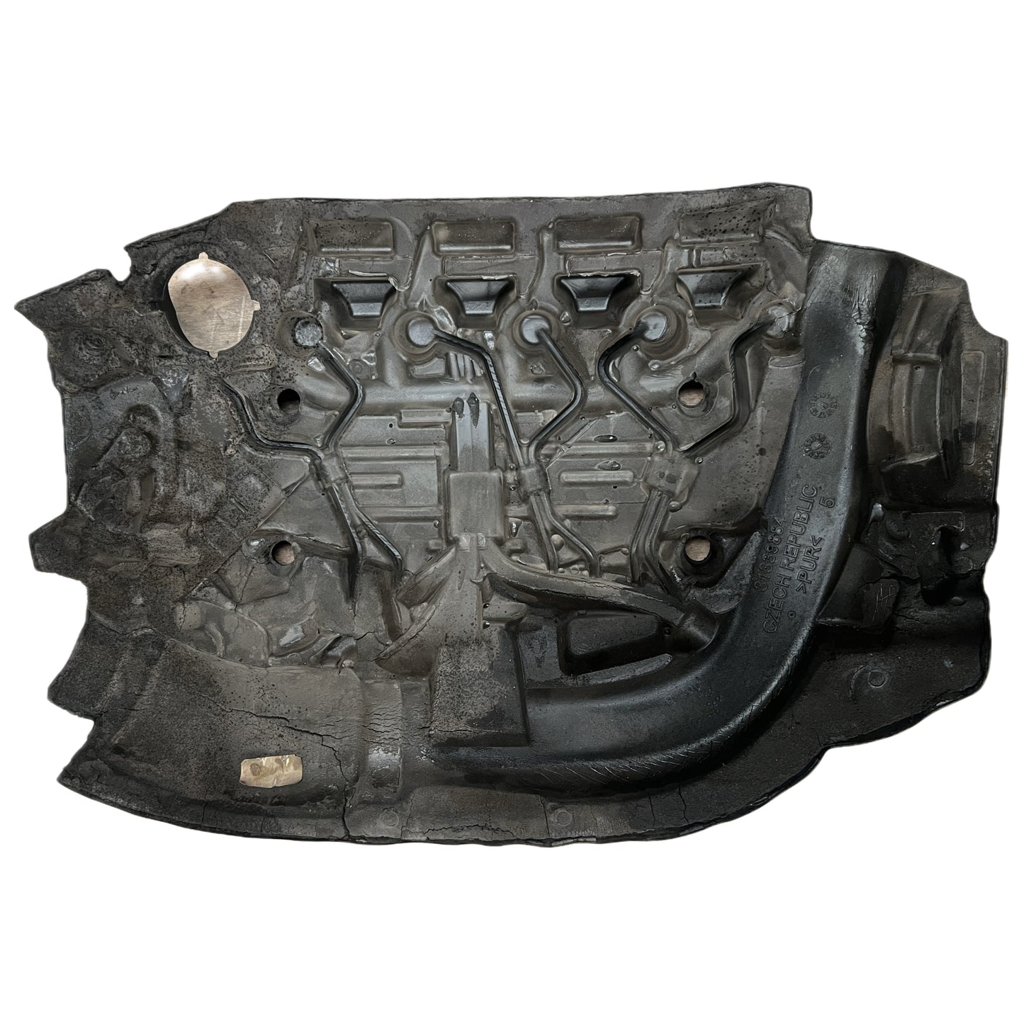 TAPA CUBRE MOTOR VOLVO 2.4 DIESEL 31339884 - PCR AUTOMOTRIZ