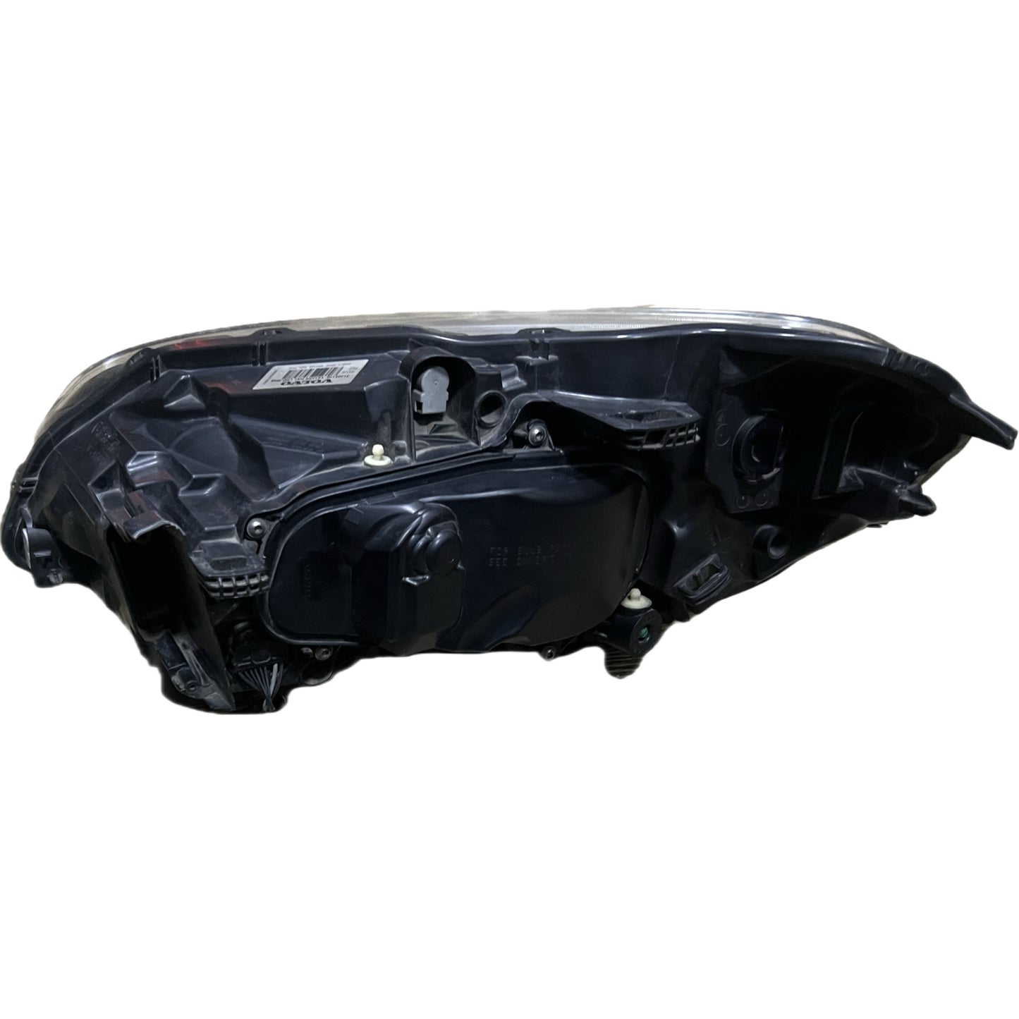 OPTICO DELANTERO DERECHO VOLVO XC60 2014-2016 31358110 - PCR AUTOMOTRIZ