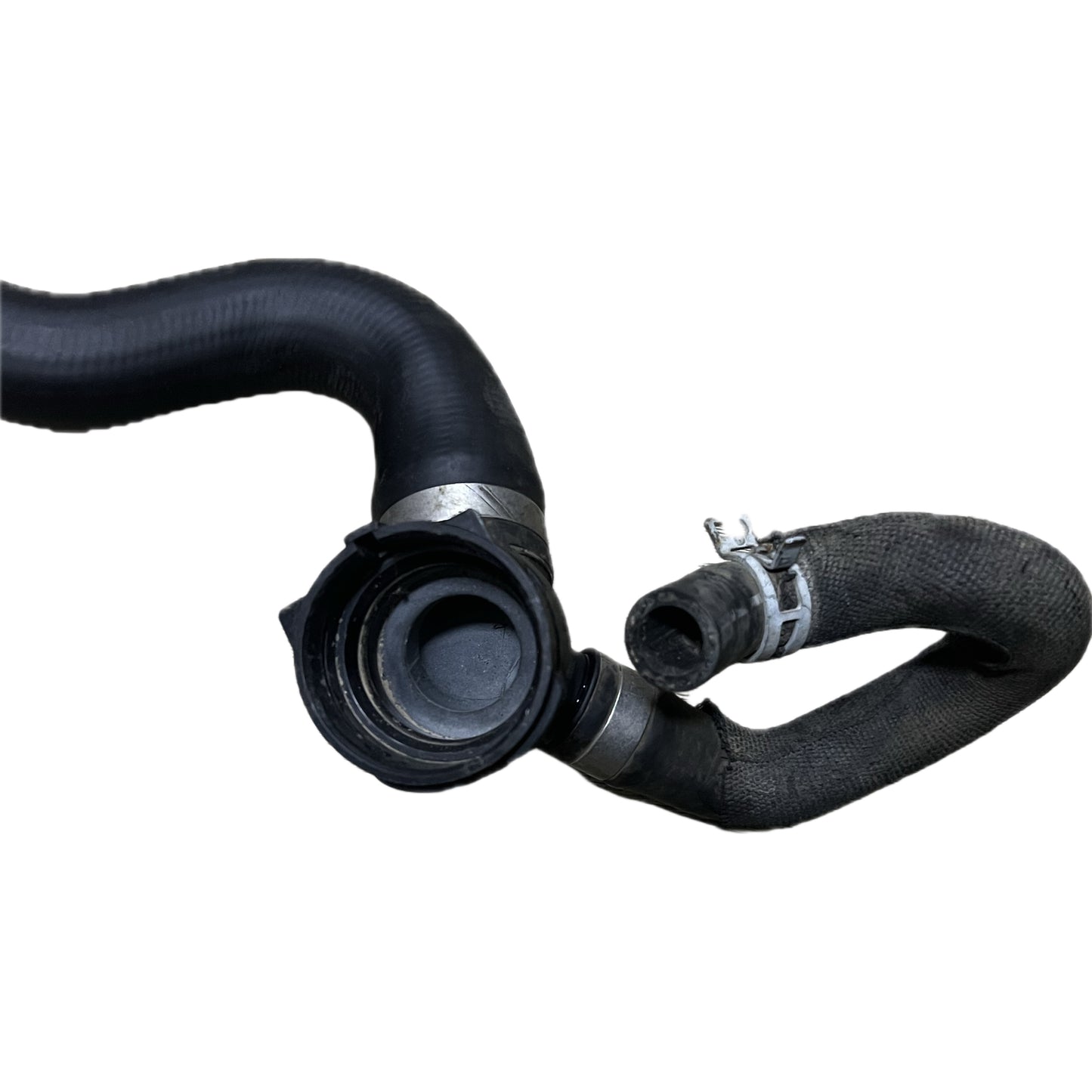 MANGUERA DE REFRIGERACION VOLVO 31368572 - PCR AUTOMOTRIZ