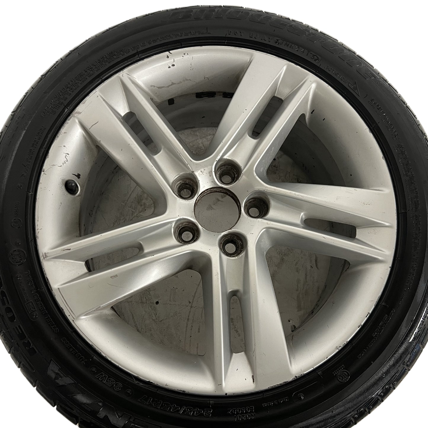 LLANTA VOLVO ARO 17. 31381412