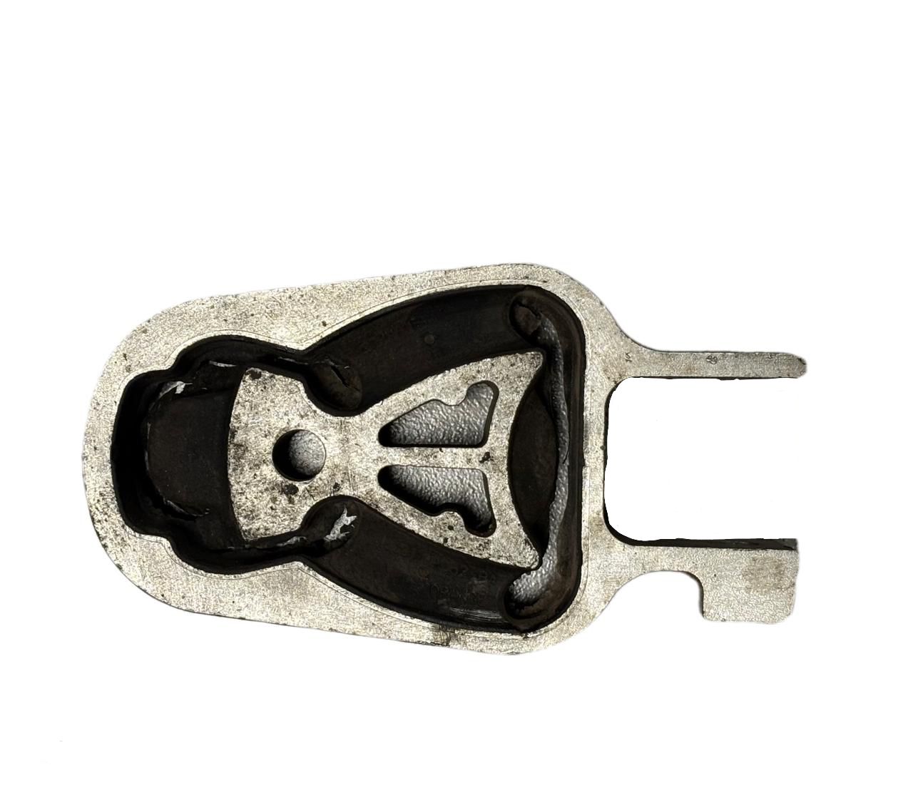 SOPORTE DE MOTOR 8G916P082BA