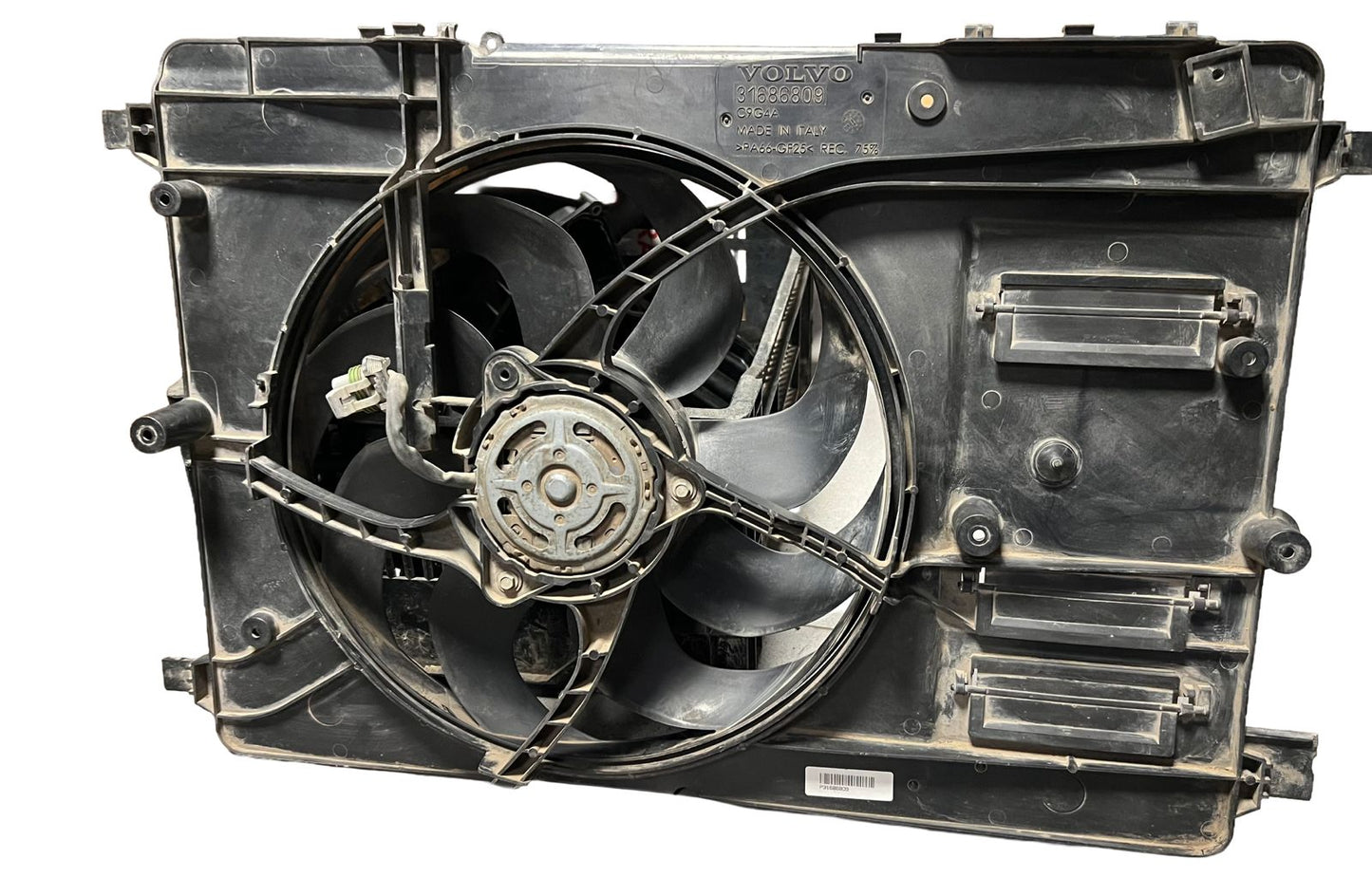 ELECTROVENTILADOR VOLVO 31686809