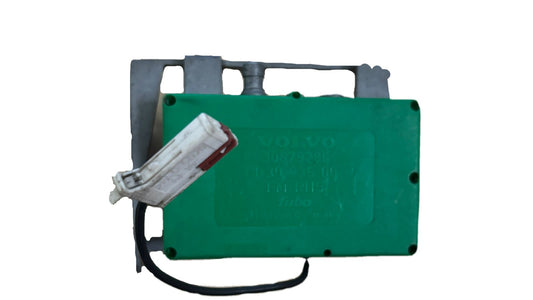 amplificador de antena VOLVO 30679286 - PCR AUTOMOTRIZ