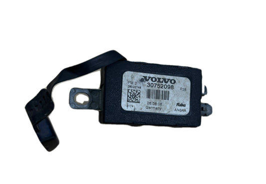amplificador de antena VOLVO 30752098 - PCR AUTOMOTRIZ