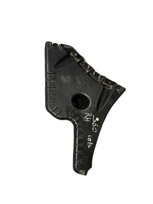 SOPORTE DE PARACHOQUES S60 RH TRASERO 30796628 - PCR AUTOMOTRIZ