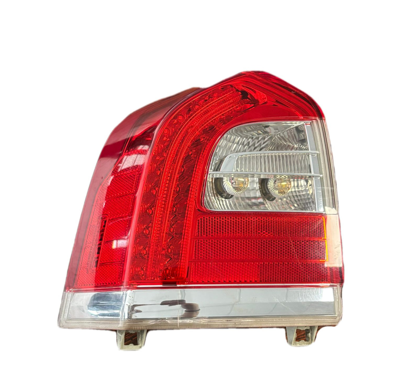 FOCO TRASERO VOLVO XC70 LH