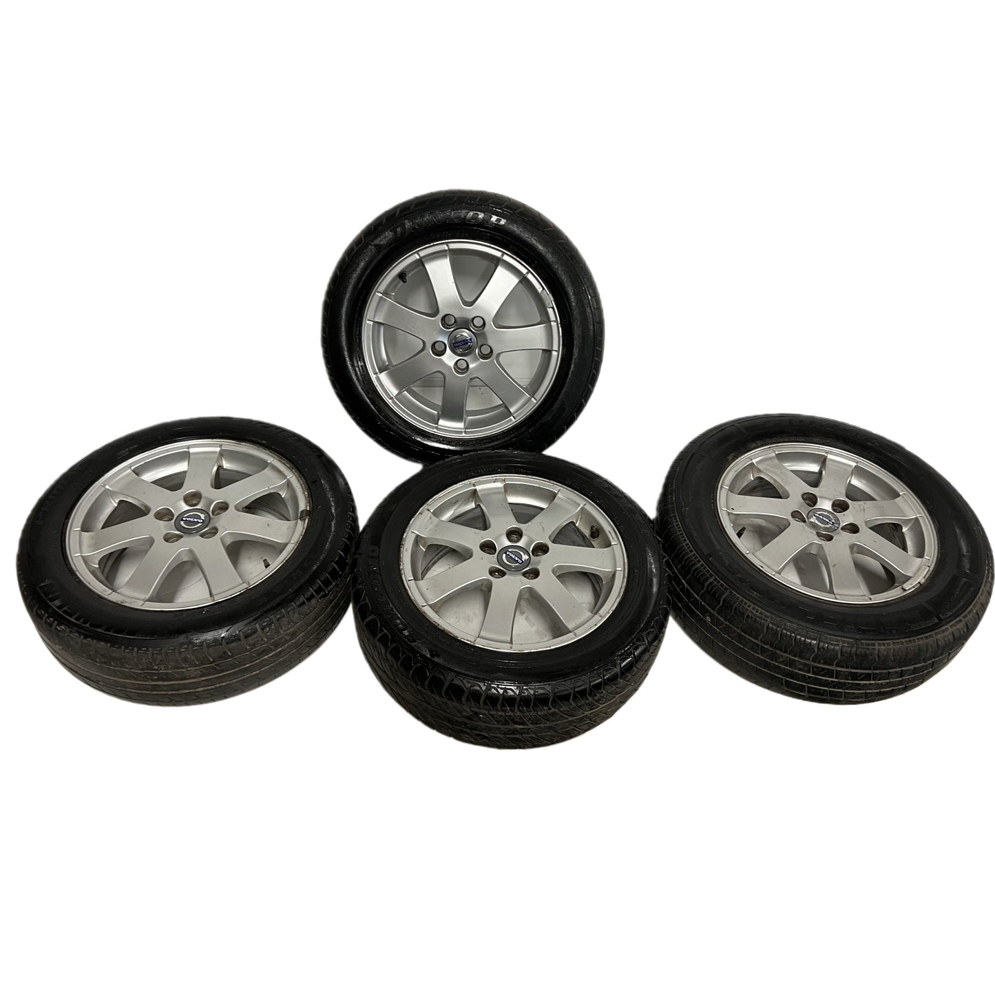 LLANTAS VOLVO ARO 16. 30671412