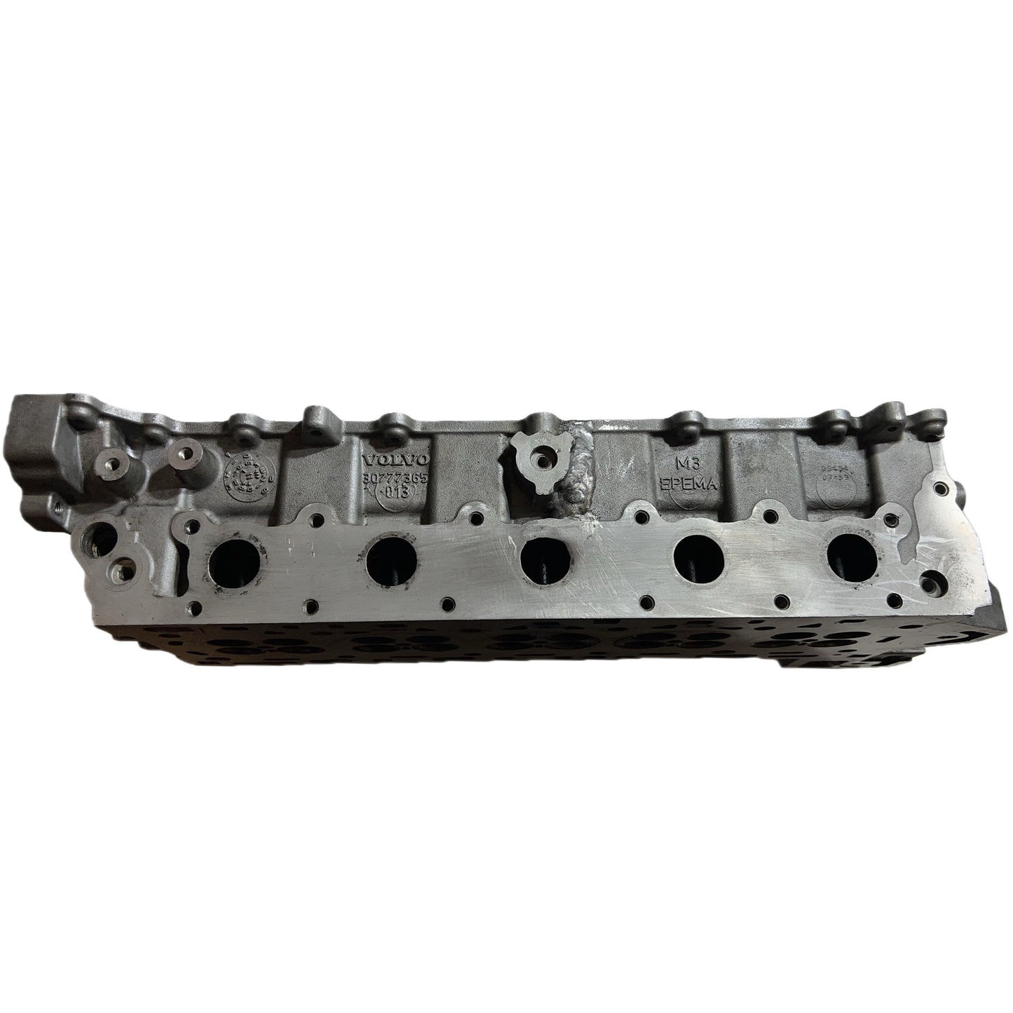 CULATA VOLVO 30777365 - PCR AUTOMOTRIZ
