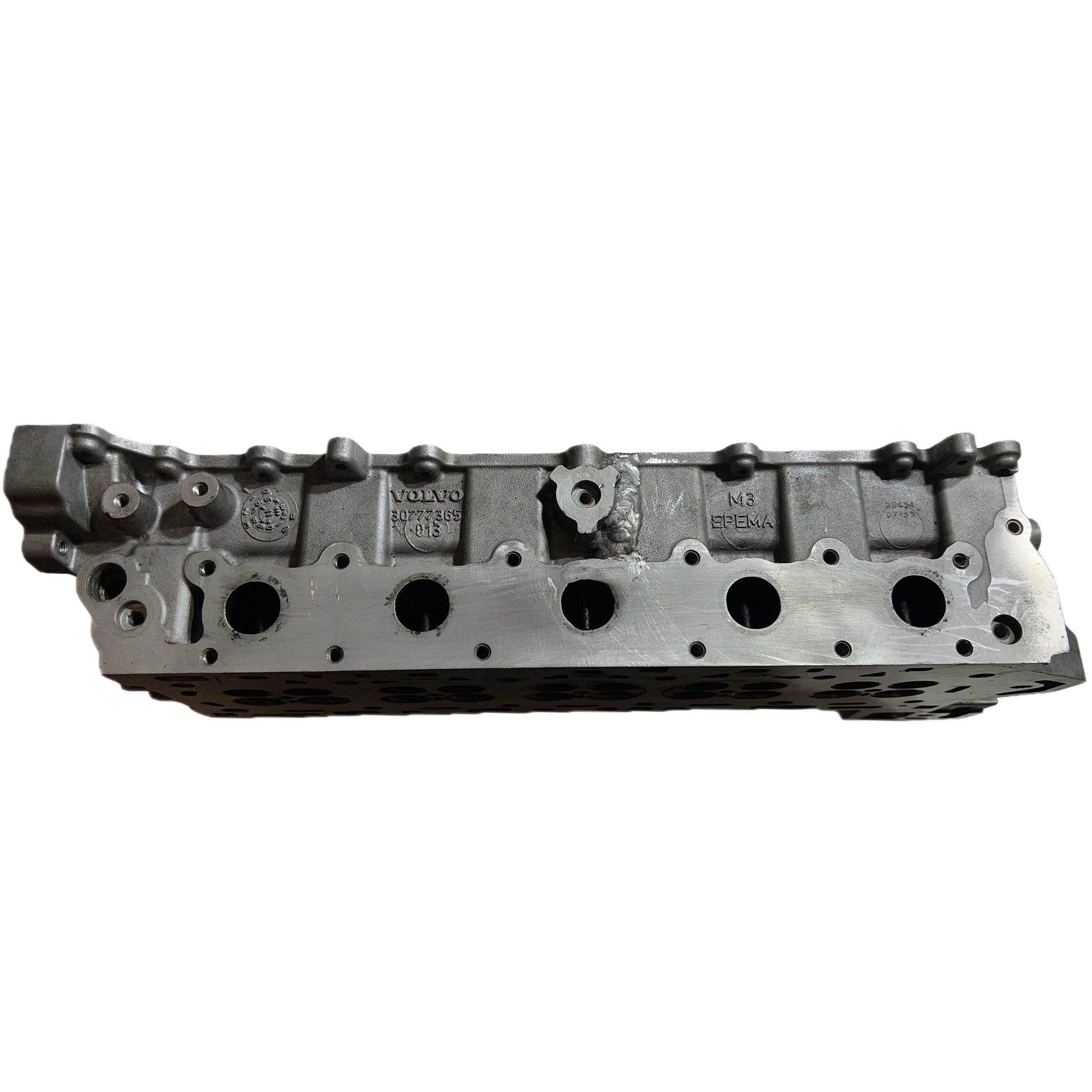 CULATA VOLVO 30777365 - PCR AUTOMOTRIZ