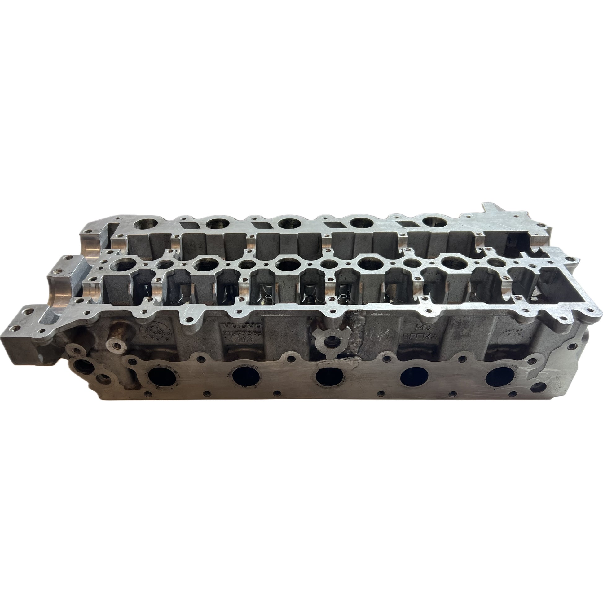 CULATA VOLVO 30777365 - PCR AUTOMOTRIZ
