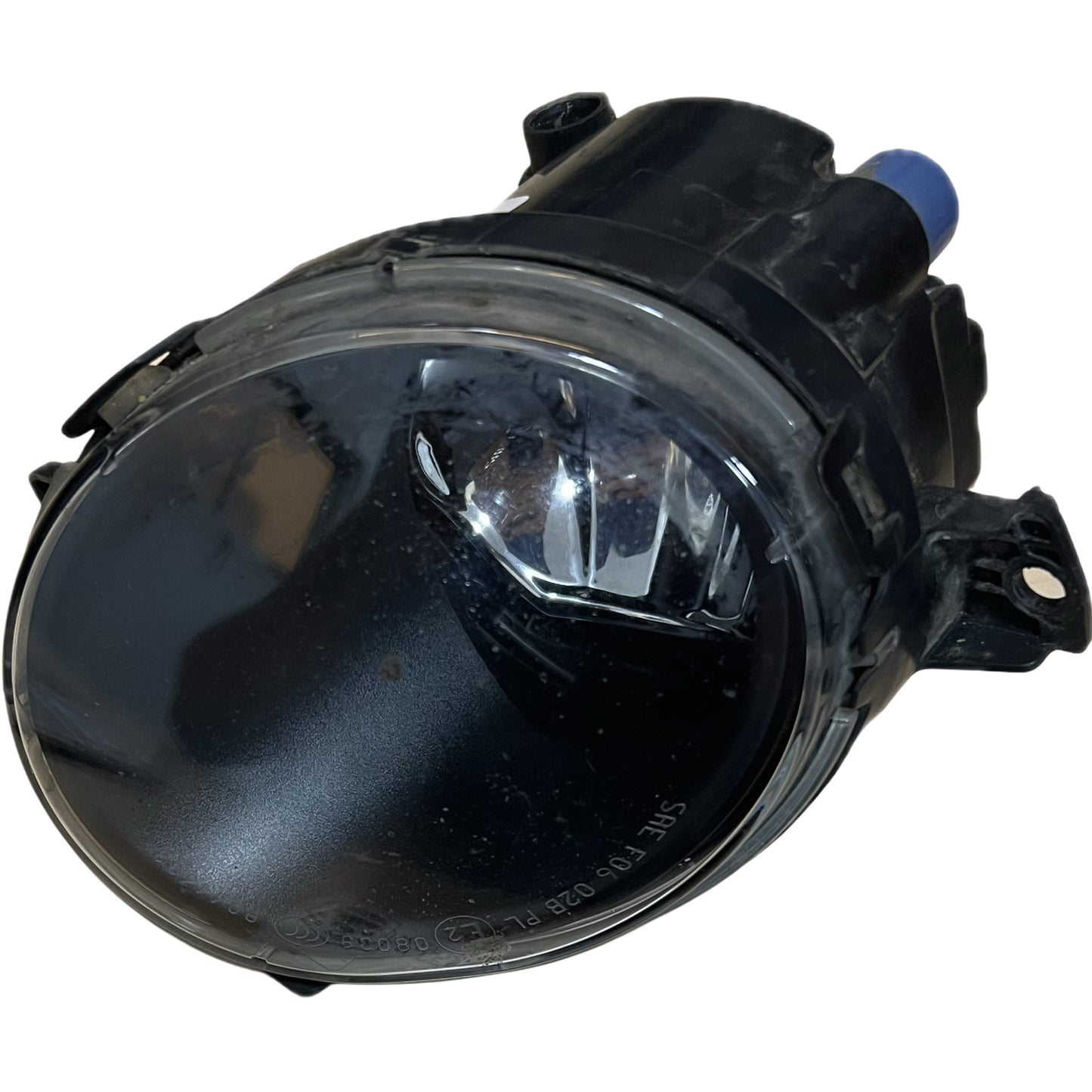 NEBLINERO VOLVO RH 30796681 E19 - PCR AUTOMOTRIZ