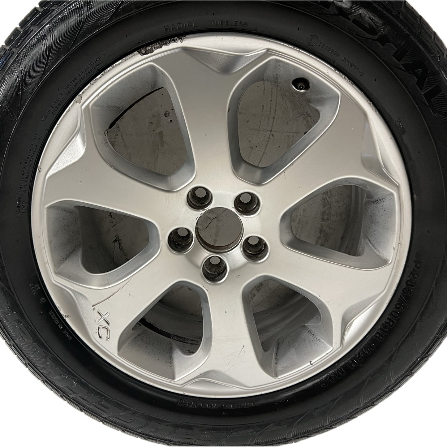 LLANTA VOLVO ARO 18. 31200371