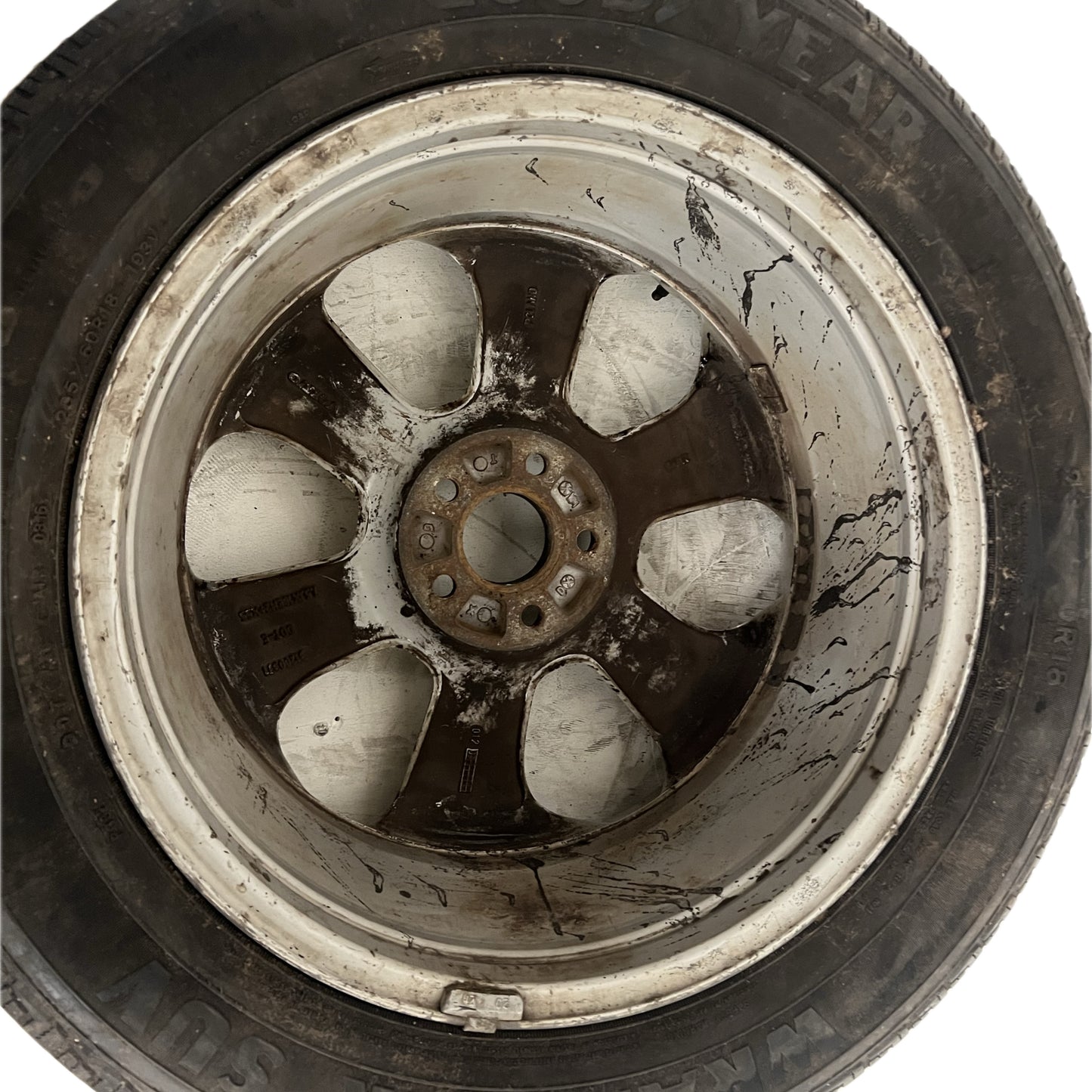 LLANTA VOLVO ARO 18.  31200371 X2