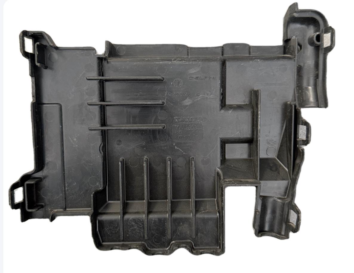 CUBIERTA DE RELÉ PRIMARIO Y CAJA DE FUSIBLES DEL COMPARTIMIENTO DEL MOTOR 30659093