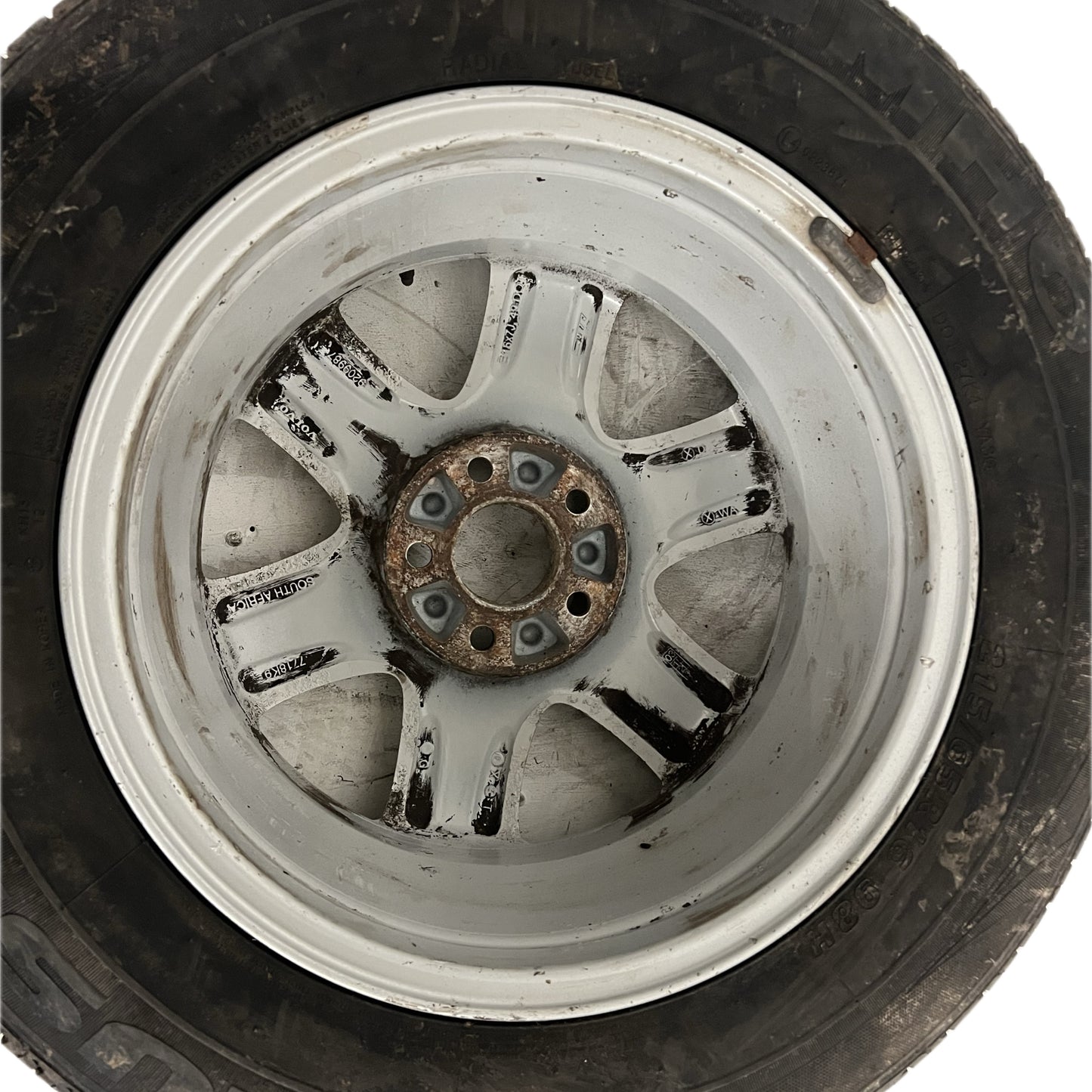 LLANTA VOLVO ARO 16. 9209987