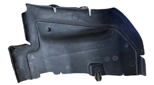 DEFLECTOR DE SOPORTE DEL RADIADOR LH 31353044 - PCR AUTOMOTRIZ