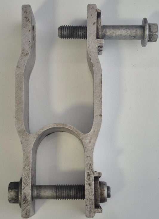 SOPORTE  DE MOTOR TRASERO 31359645