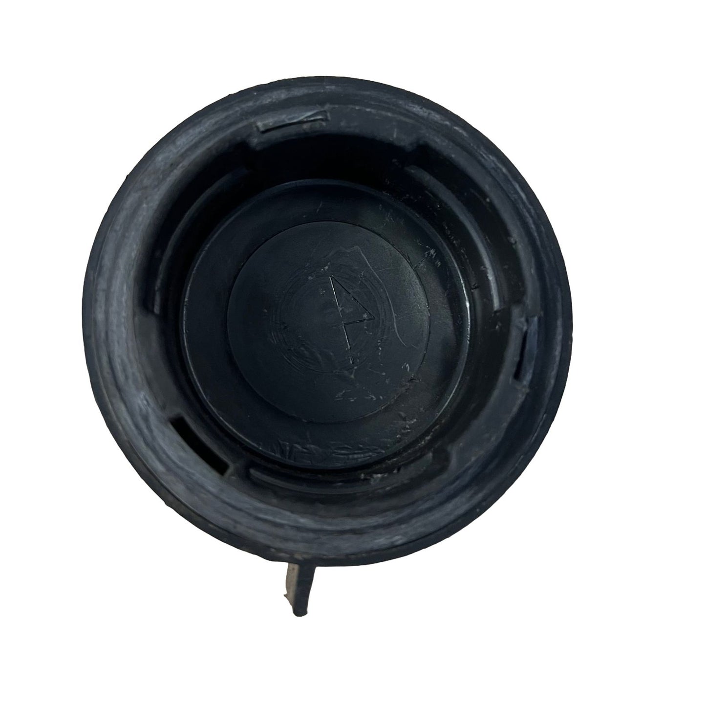 TAPA DE COMBUSTIBLE VOLVO - PCR AUTOMOTRIZ