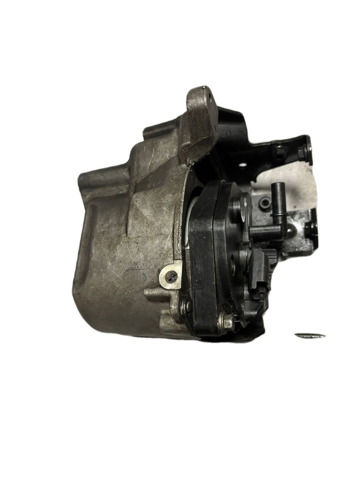 BASE DE PORTA FILTRO VOLVO   AV6Q9A072AB