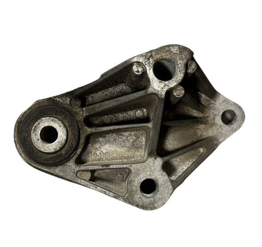 SOPORTE MANIJA DE CAJA DE CAMBIOS AV616P093NA - PCR AUTOMOTRIZ