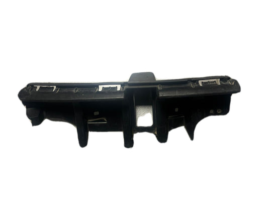 SOPORTE DE CUBIERTA DE PARACHOQUES LH 31323158 - PCR AUTOMOTRIZ