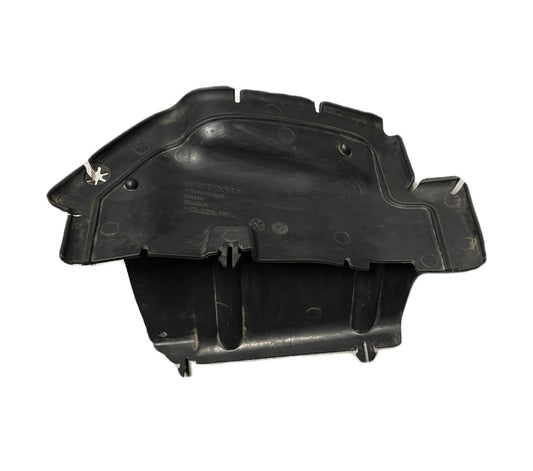 DEFLECTOR DE SOPORTE DEL RADIADOR RH 31353045 - PCR AUTOMOTRIZ