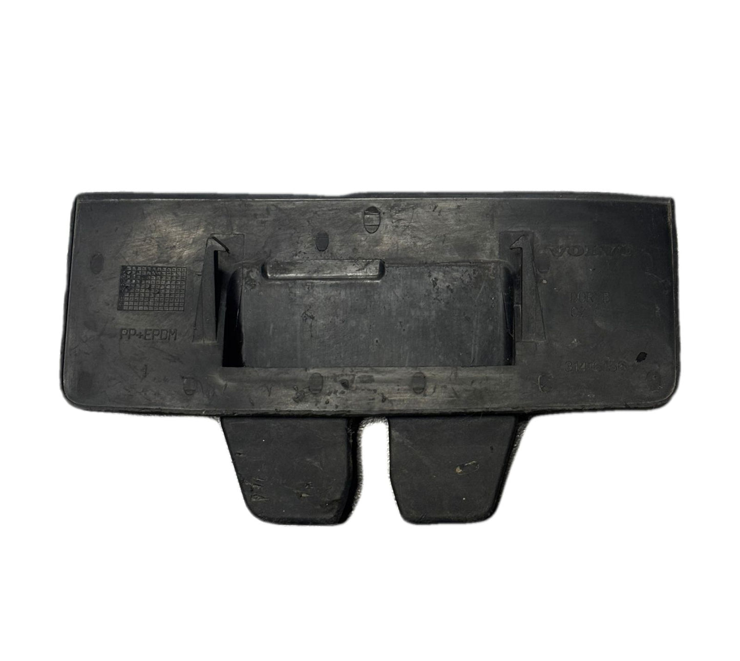 MOLDURA DE PORTÓN TRASERO 31416156 - PCR AUTOMOTRIZ