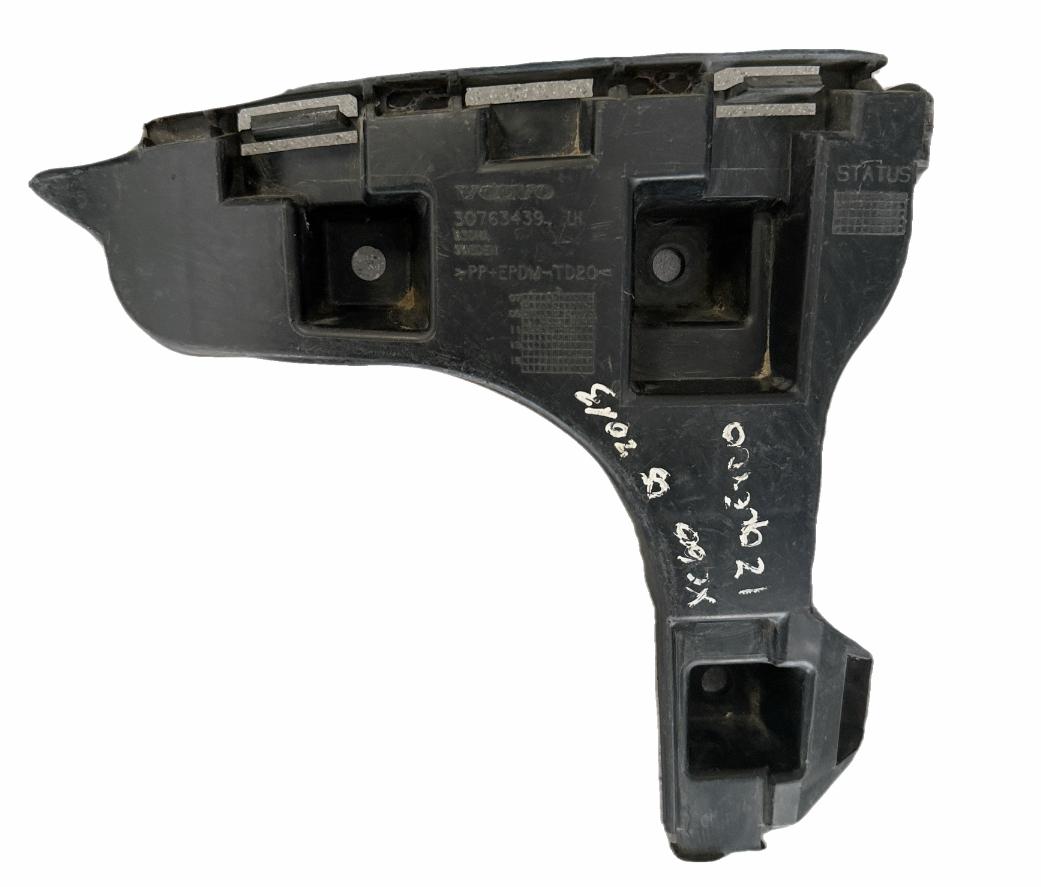 SOPORTE TUERCA GUÍA DEL PARACHOQUES TRASERO IZQ. XC60 30763439 - PCR AUTOMOTRIZ